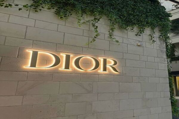 LED SIGN of Dior